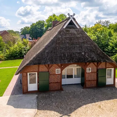Fh Luhe-hof - Historisches Reetdachanwesen
