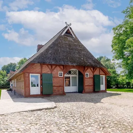 Fh Luhe-hof - Historisches Reetdachanwesen * 温森